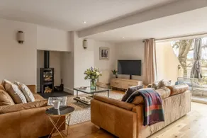 Chiff Chaff - luxury lakeside home (New Listing) - Image 3