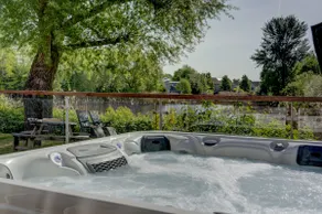 Chiff Chaff - luxury lakeside home (New Listing) - Image 2