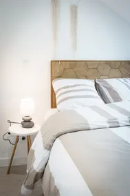 The Zen - Intimate Studio - Image 2
