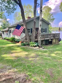Cold Stream Cottage: A Serene Lakeside Escape - Image 2