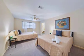 Weekend Escape Cabin:3BR+Sunroom +Games+Views - Image 2
