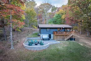 Cabin in Shenandoah - Private, Hot Tub, Firepit, Bocce Ball, Ping Pong - Image 3