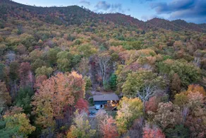Cabin in Shenandoah - Private, Hot Tub, Firepit, Bocce Ball, Ping Pong - Image 2