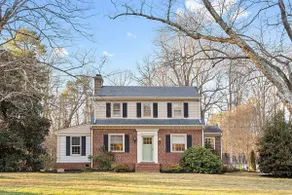 Charming 1940s Vintage Home in Hanover County - Image 3