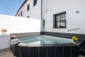 Casa Mia Outdoor Jacuzzi - Image 3