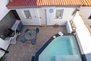 Casa Mia Outdoor Jacuzzi - Image 2