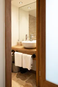 The Coach House - Beautiful Home in Cheltenham! - Image 4