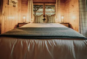 Secluded Lodge on 56 Acres | Firepit • Creek - Image 5