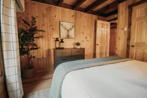 Secluded Lodge on 56 Acres | Firepit • Creek - Image 4