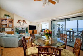 Coastal Luxury with Panoramic Ocean View - Image 4