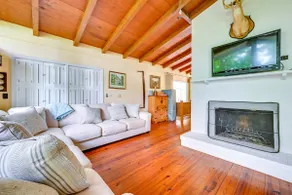 Waterfront Nolin Lake Gem: Guest House & Balcony - Image 5