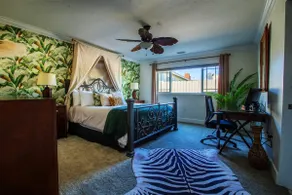 4BR Group Retreat w Golf Green, Poker & Fire Pit - Image 5