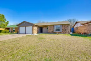 5 Mi to Fort Worth Stockyards: Home w/ Yard! - Image 3