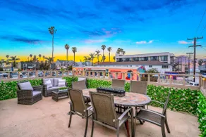 Walk to Ocean Beach | 2BR w/ Patio & BBQ - Image 3