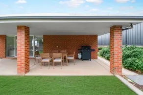 Mountain Vista Retreat - Comfort Meets Style - Image 3