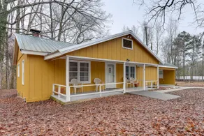 Deck & 2-acre Yard: Quiet Getaway in Crandall! - Image 3