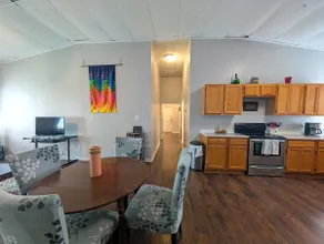 3BR Apt Stay Near Ferry & Beach! - Image 5