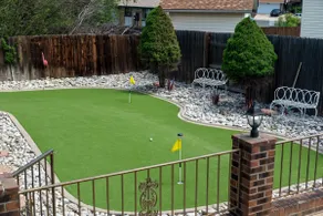Pop Art Oasis with Karaoke Mini Golf Hot Tub and Pool - Image 5