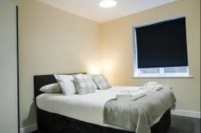 2 Bedroom Classic Apartment - Image 2