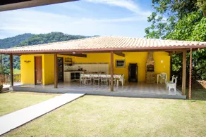 Spacious house with pool and barbecue in the midst of nature - Image 2