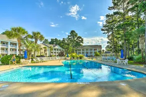 Fairway Views & Pool: Windsor Green Beach Retreat - Image 4