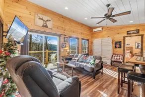 Hot Tub! Dog friendly w/View. Near WCU, Casino - Image 4