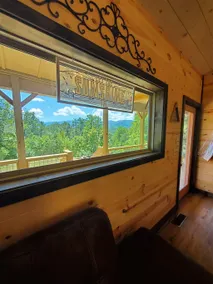 Mountain Views• 2 King Suites Hot Tub Dog Friendly - Image 2