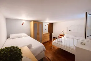 Parking & Comfort | Spacious Loft Near Metro M2 - Image 2