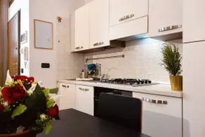 Parking & Comfort | Spacious Loft Near Metro M2 - Image 3
