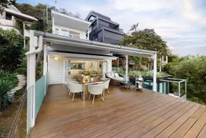 Cliff house & Grand harbour view - Image 2