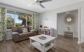 Seaside Escape - 4 Brittain St, Port Elliot - Image 3