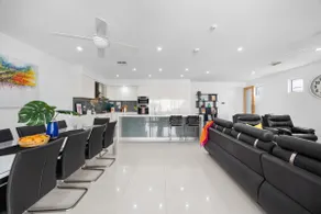 Parea on Cavendish - A Perfect Beachside Lifestyle - Image 2