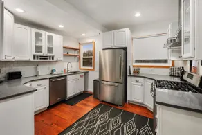 1st floor in Duplex Chic 1BR Close to Mt. Rainier - Image 3