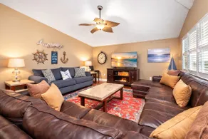 Beachfront | Gulf Views | Sleeps 14 | Pet Friendly - Image 4