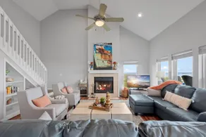 Beachfront | Sleeps 15 | Fenced Yard - Image 3