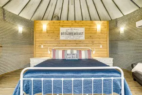 Farmstay at Tin De Blue Grainbury Silo and Cabins - Image 5