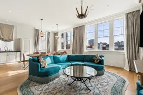 Hotel Perle Elegant 5 bed Suite|City Views - Image 4