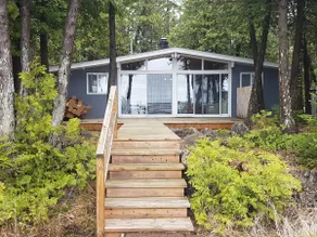 Summer Side Classic Lakefront Escape - Image 3