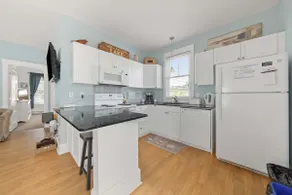 The Violet - 42 Meadow View - Image 3