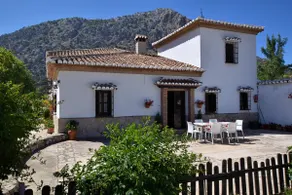 Rural vacation home near Loja with pool - Image 3