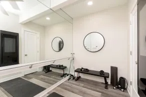 Lux Stay w/ Pool, Fire Pit, Outdoor Grill + Bar - Image 4