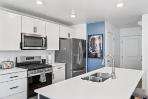 Garage, Pools, Pickleball N/ American Fork Canyon - Image 4