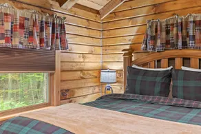 Secluded cabin on creek-Fire Pit, Pet Friendly! - Image 4