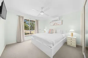 Waterfront 2 Bedroom Apartment with Passage Views - Image 3