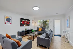 4BR With Private Pool and Game Room - Prime Location - Image 2