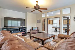 Great Location PVT Pool, Pool Table+Free Golf - Image 5