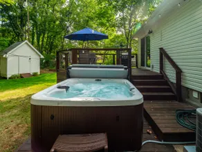 Two Entire Homes with Hot Tubs and Games Sleeps 20 - Image 4