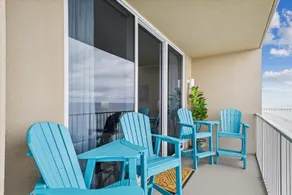 Tideview Escape 915-Beachfront Bliss-Sleeps 7 - Image 3