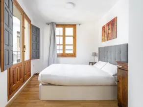 CENTRAL TRIPLEX ATTIC WITH TERRACE & VIEWS / WIFI - Image 3