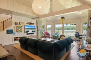Lakefront 4-bedroom Retreat With Hot Tub - Image 4